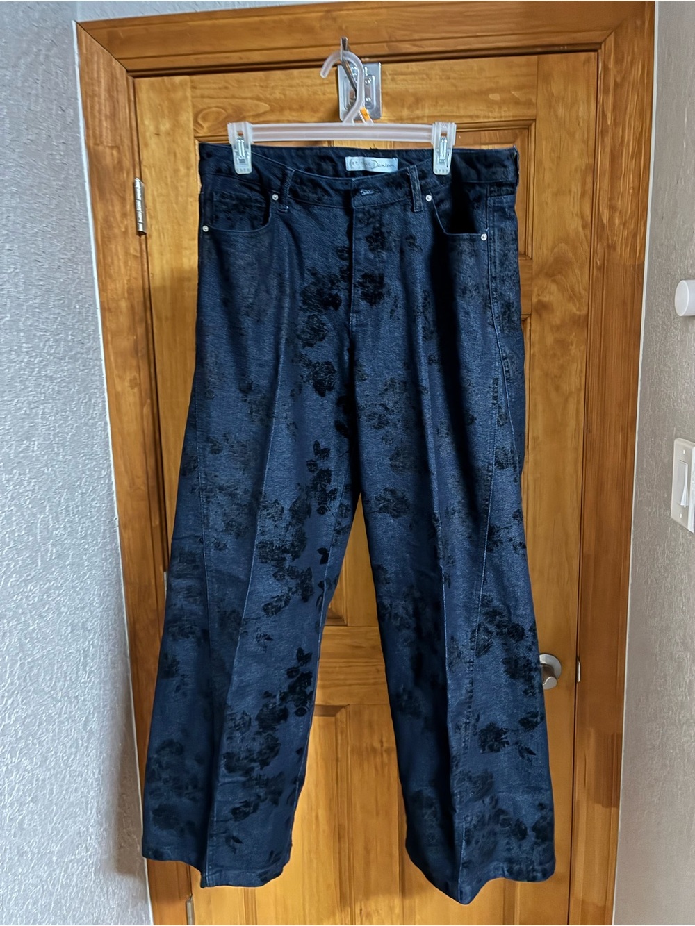 Wide-Leg Navy Floral-Texture Jeans